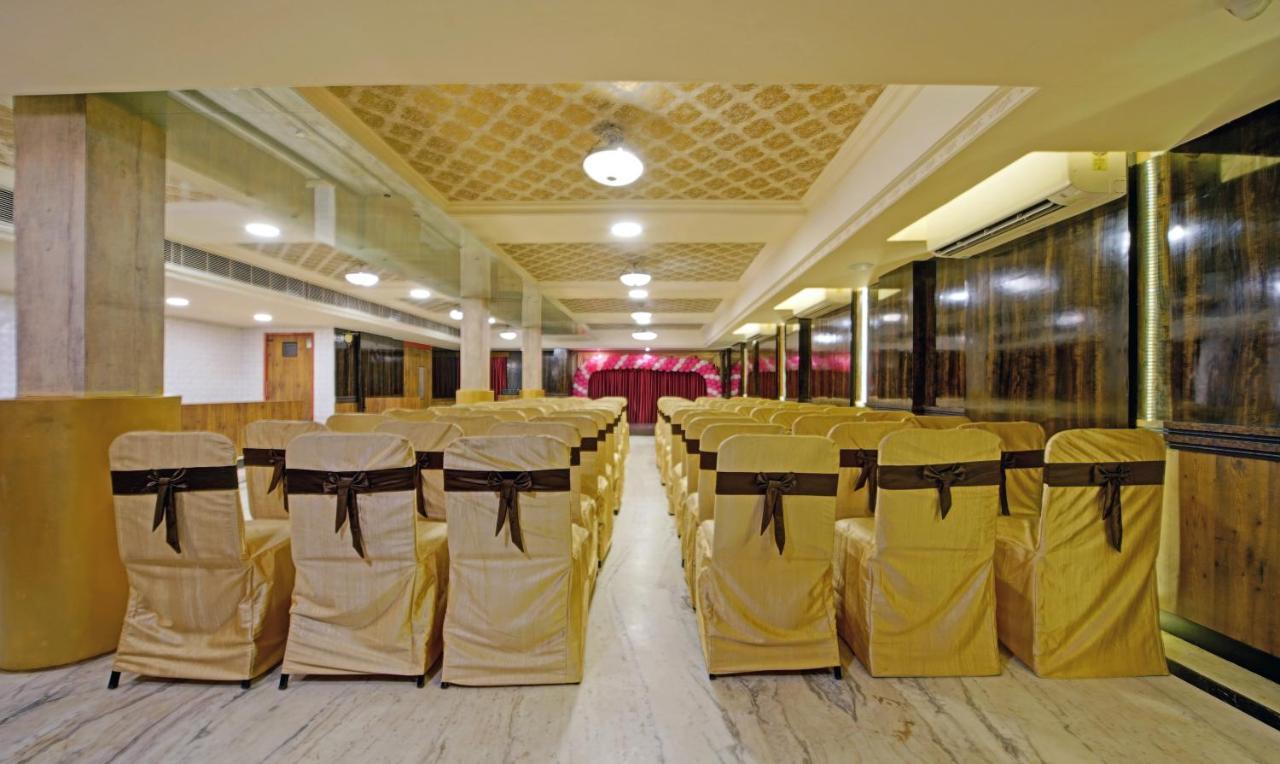 โอโย ทาวน์เฮาส์ 508 เลควิว พาร์ค Hotel เชนไน ภายนอก รูปภาพ